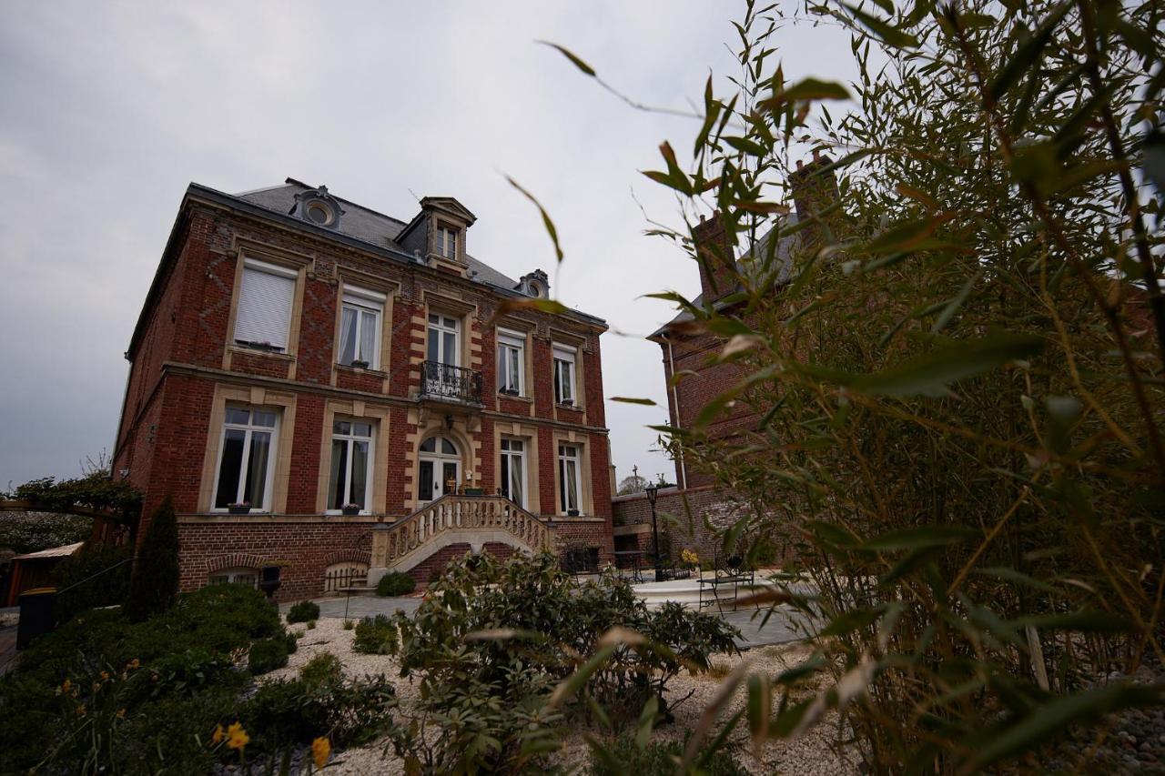 L'Antre De Gadag Hotel Forges-les-Eaux Exterior photo